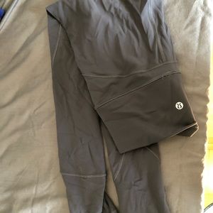 Lululemon In movement leggings size 6